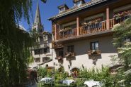 Hotel de charme monetier les bains jardin